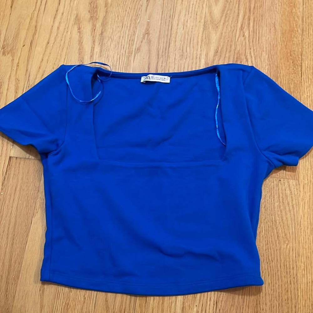 blue zara top no rips or stains